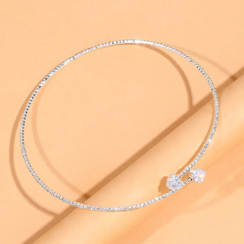 Colar Gargantilha Strass Design Neogótico