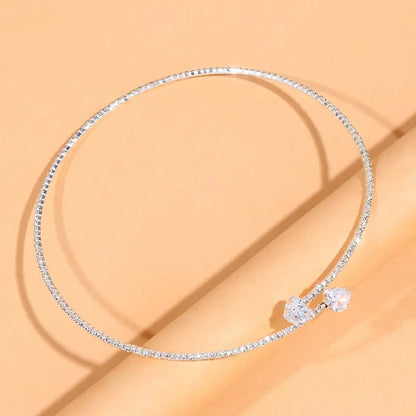 Colar Gargantilha Strass Design Neogótico